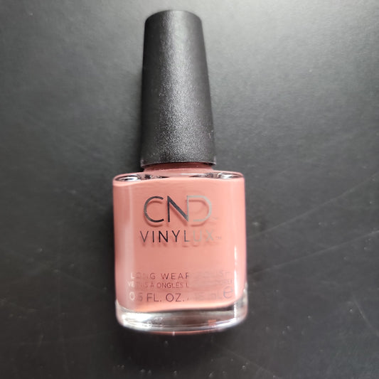 CND Vinylux- Wooded Bliss polish