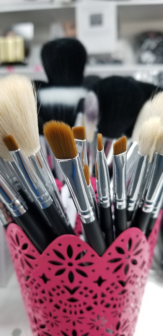 L.E. Beauty Makeup Brushes